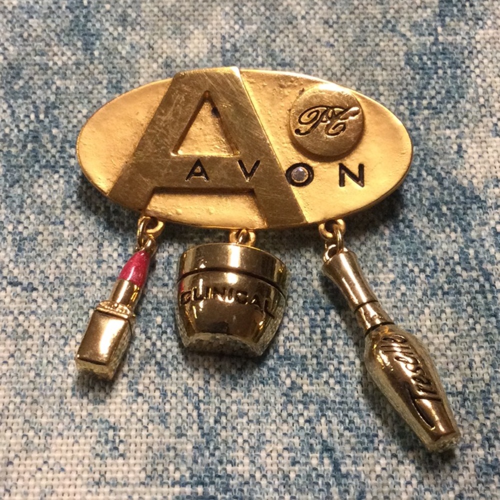 Avon President’s Club Pin 2003